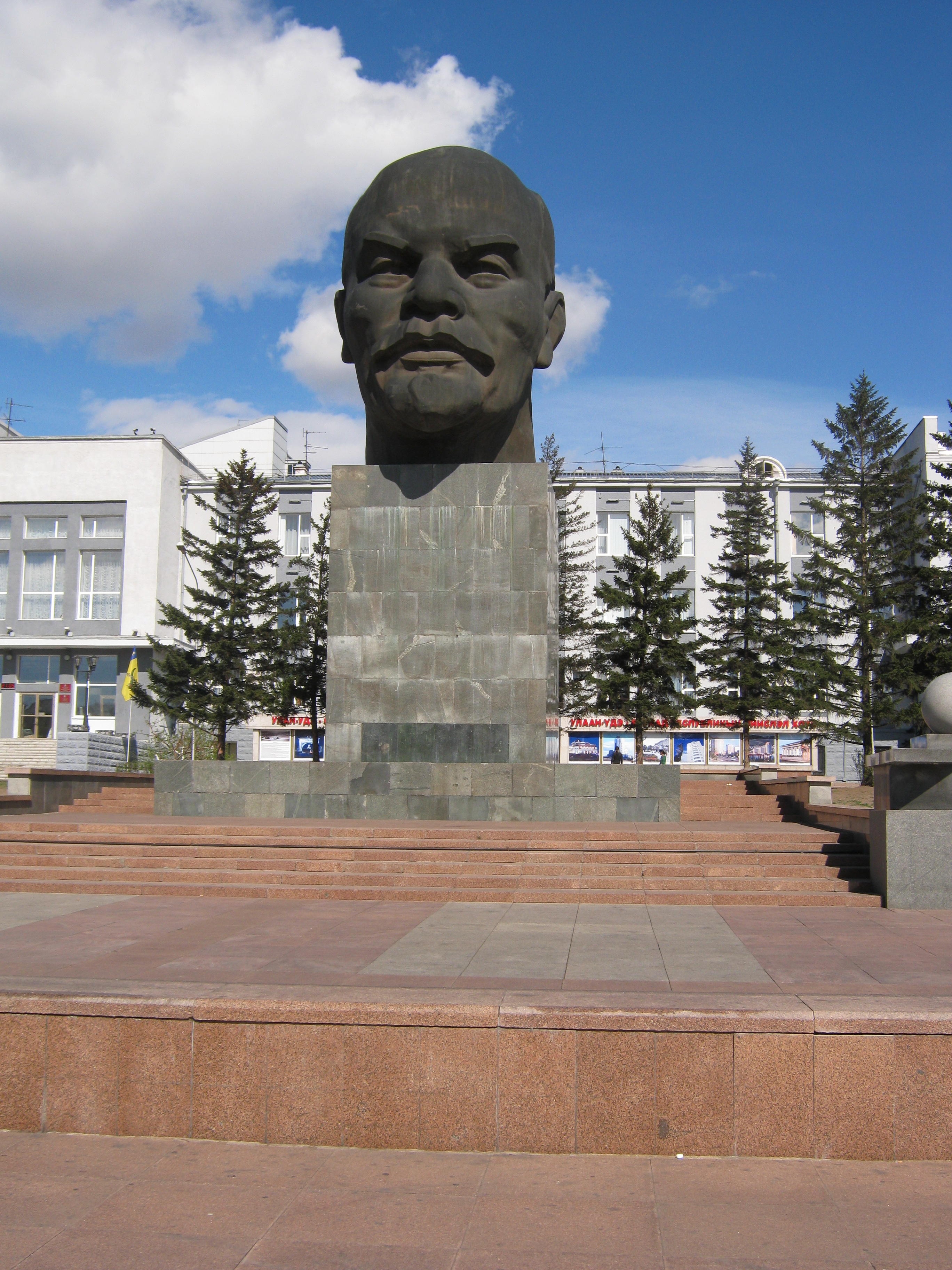 simg_0475-lenin