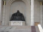 img_1049-statue-khan