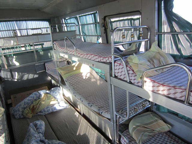 3475-bus-inside